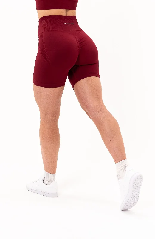 Plus-Size Women's Garments Tempo Seamless Scrunch Shorts - Burgundy Red