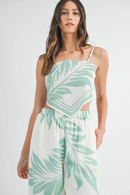 Classic Elegance Sales Into The Tropics Sleeveless Top