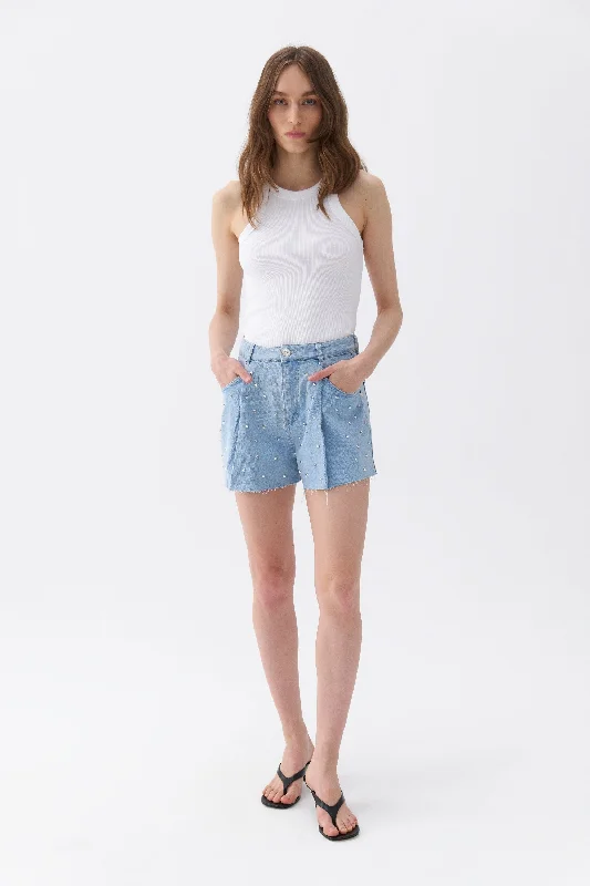 Women's Holiday Apparel Dart Detailed Denim Shorts