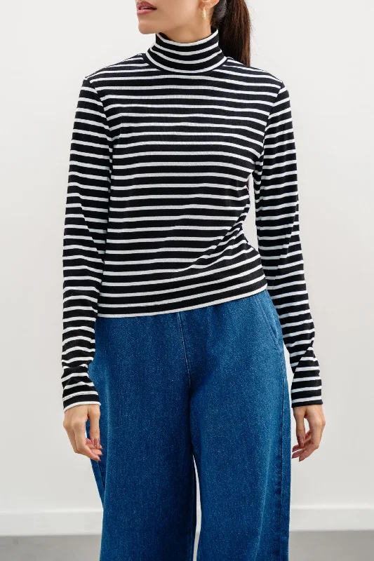 Women's Travel Apparel STRIPED HIGH-NECK TOP