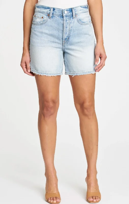 Women's Outerwear Clothing Devin Mom Cut Off Short In La Paz