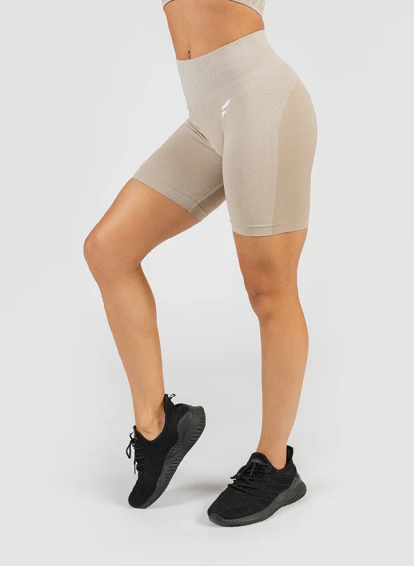 Trendy Looks On Sale SEAMLESS BIKER SHORTS - SAND