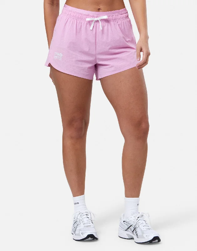 Sophisticated Street Style Offers Ripstop Shorts in Cotton Candy